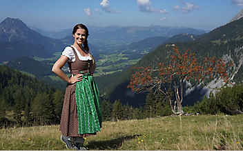 Hin über d'Alm Hin über d'Alm